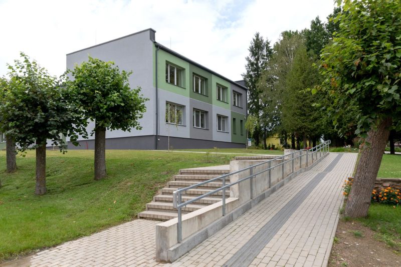 Kaimynystės namų pastatas Balninkuose